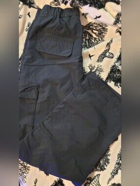 LIKE NEW! - Women's Dark Navy Cargo Pants - Classic Casual Fit Size Small